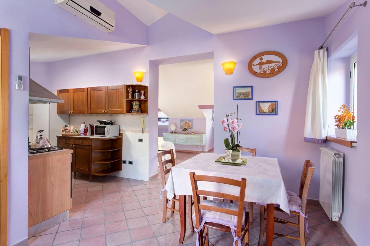 Tetto Fiorito Apartment Кастеламаре ди Стабия Екстериор снимка