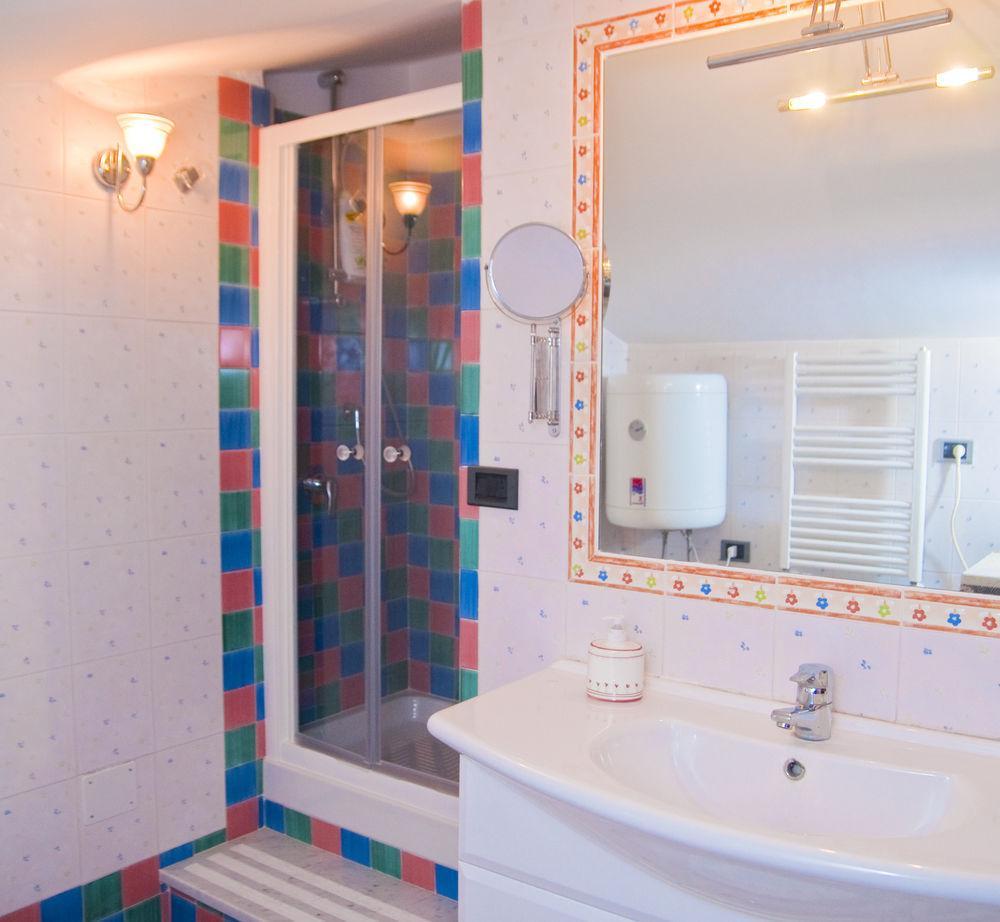 Tetto Fiorito Apartment Кастеламаре ди Стабия Екстериор снимка