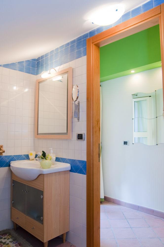 Tetto Fiorito Apartment Кастеламаре ди Стабия Екстериор снимка