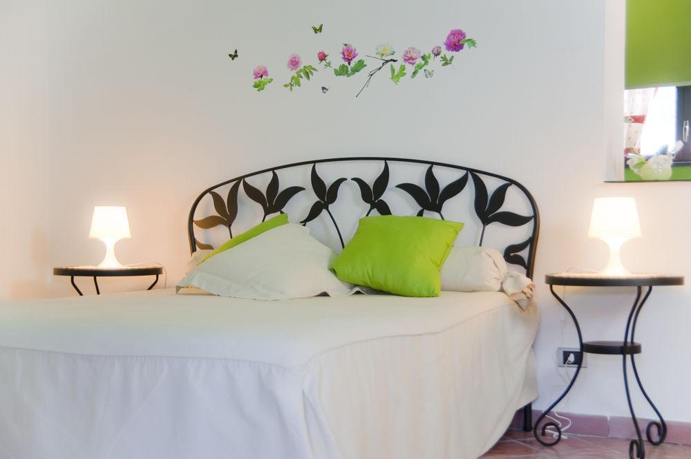 Tetto Fiorito Apartment Кастеламаре ди Стабия Екстериор снимка